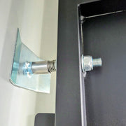 Containertrennwand_Detailansicht Wandhalterung